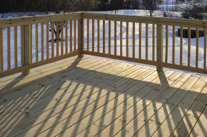 You are currently viewing Winterizing Your Deck and Fence: 7 Tips from the Estate Team